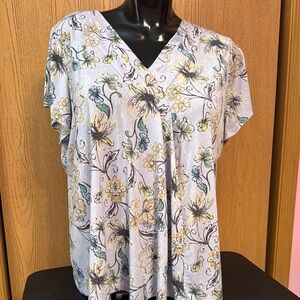 Lane Bryant blue floral v-neck pleat front top